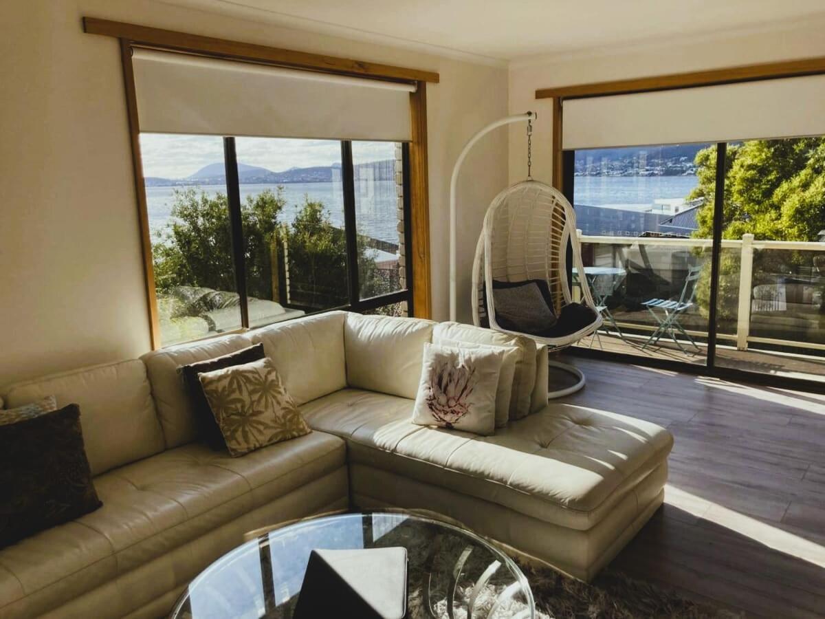 Spacious Modern Home Outstanding Views Sleeps 9 Hobart Esterno foto